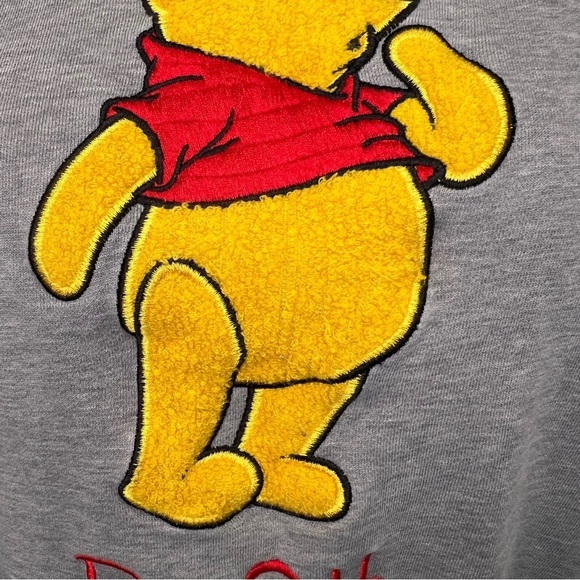 Vintage Disney Mickey Inc Winnie Pooh Embroidered 3D Sweatshirt Boxy Fit - Picture 8 of 11